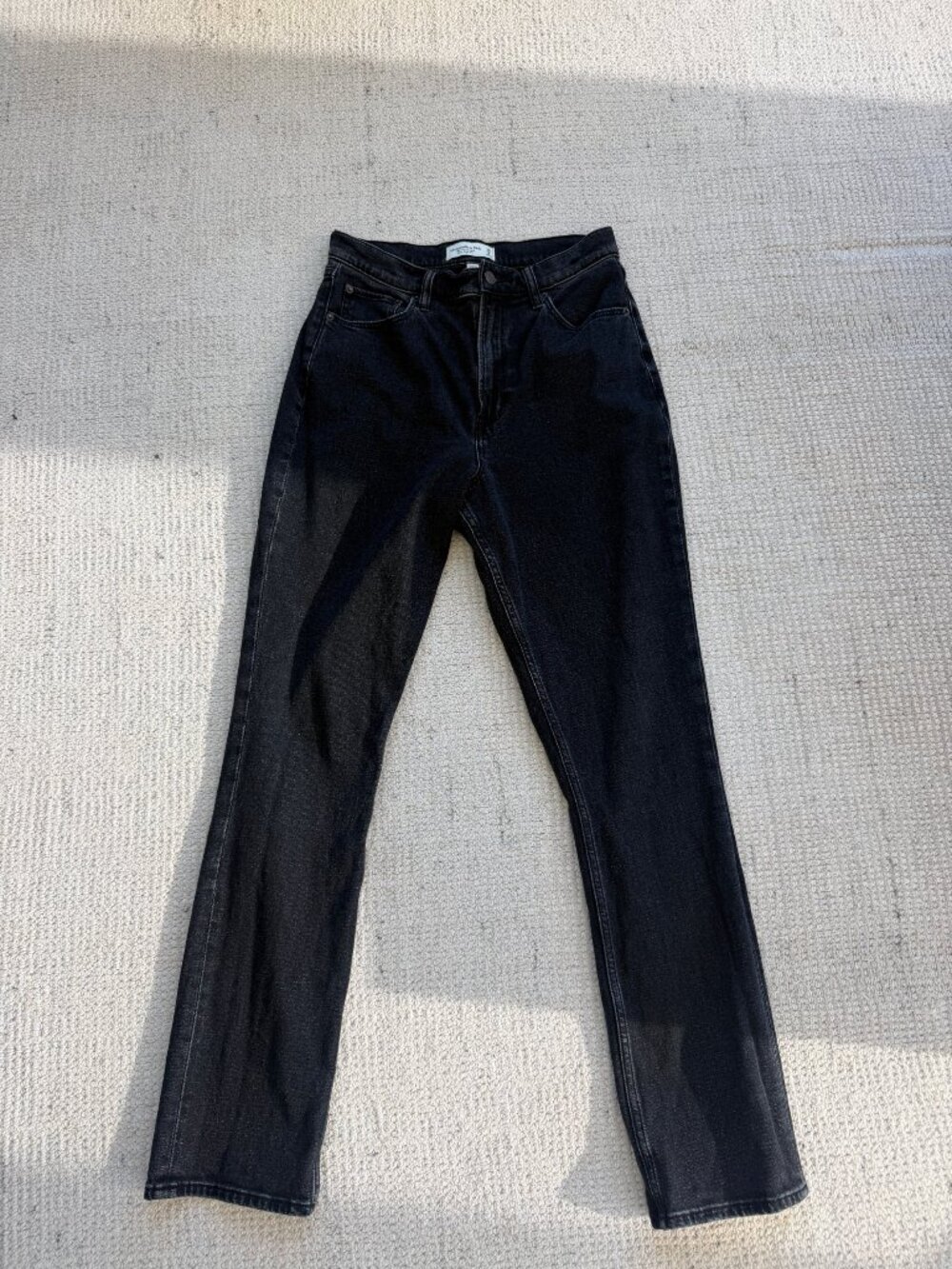 Abercrombie Curve Love Ultra High Rise Slim Straight Jean Black 28/6